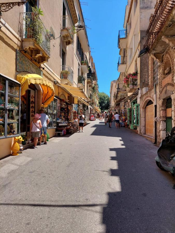 Al Teatro Antico Rooms & House Taormina Dış mekan fotoğraf